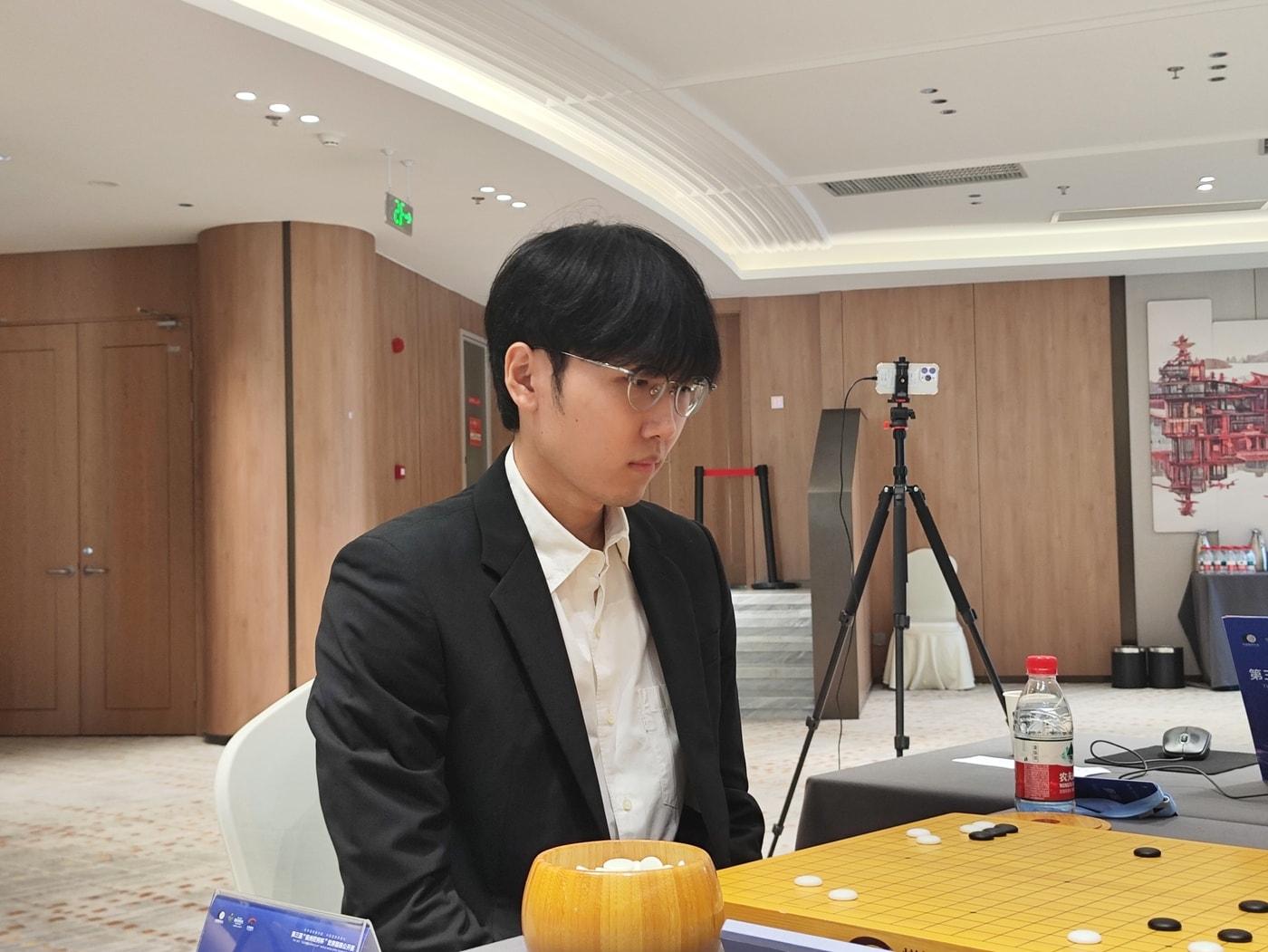 본문 이미지 - 란커배 2연속 우승에 도전하는 신진서 9단. &#40;한국기원 제공&#41;