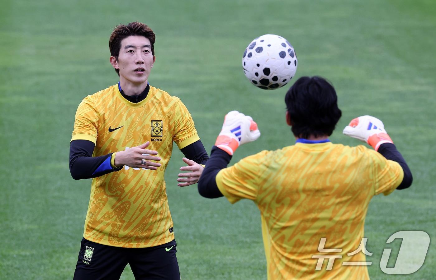 대한민국 남자 축구 국가대표팀 조현우&#40;왼쪽&#41;와 김승규. /뉴스1 ⓒ News1 박지혜 기자