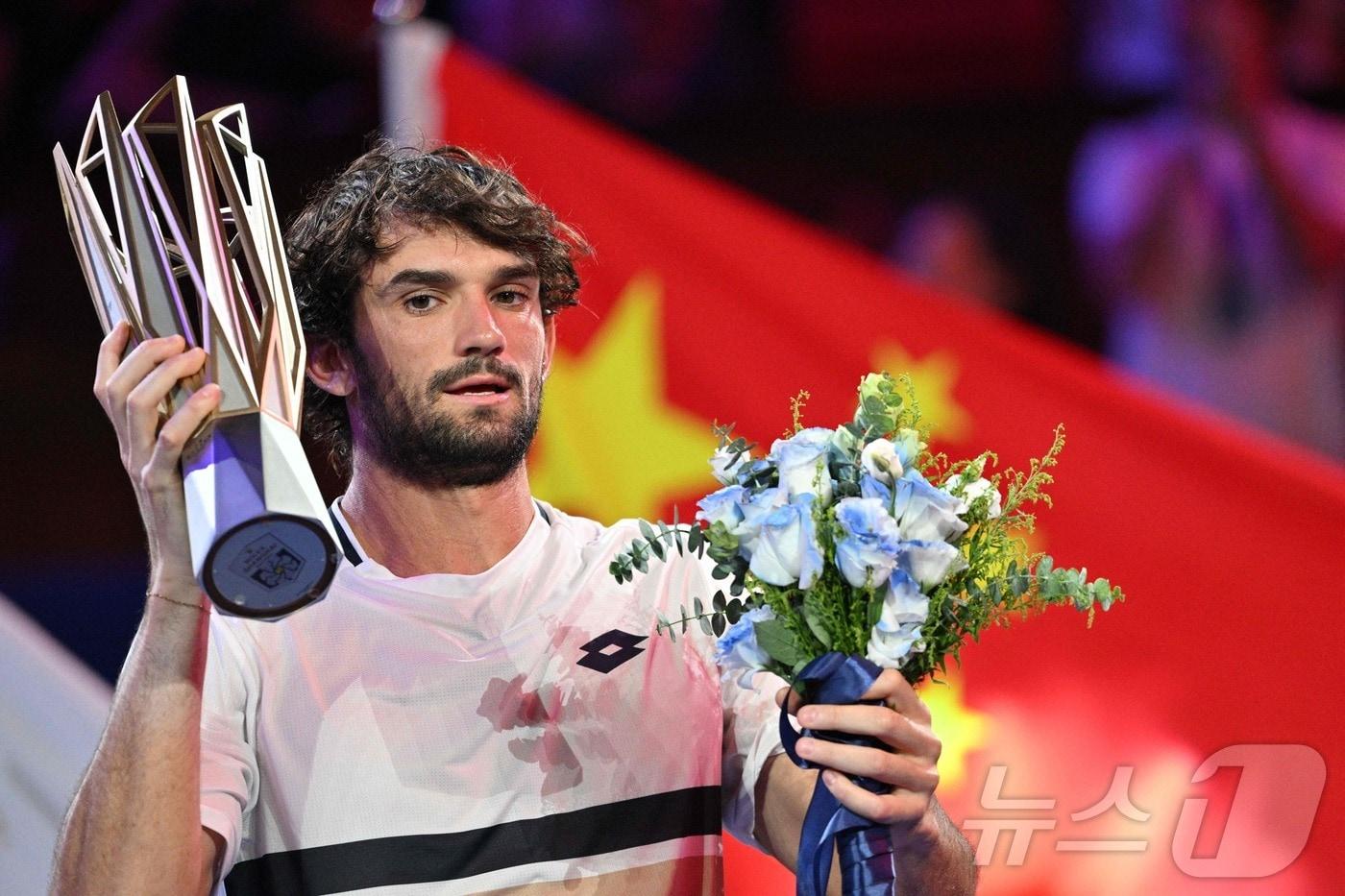 상하이 마스터스에서 우승한 바체로.ⓒ AFP=뉴스1