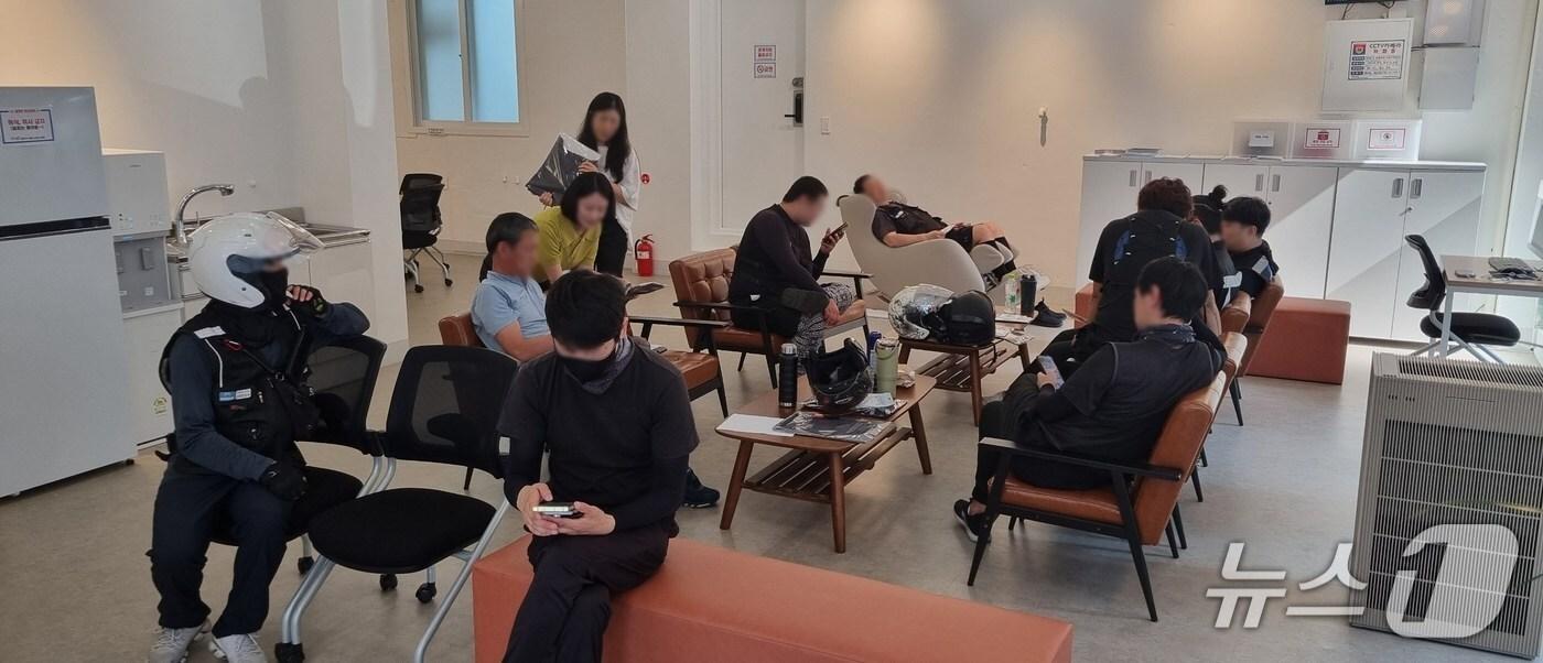 청주시 이동 노동자 쉼터.&#40;시 제공&#41;/뉴스1