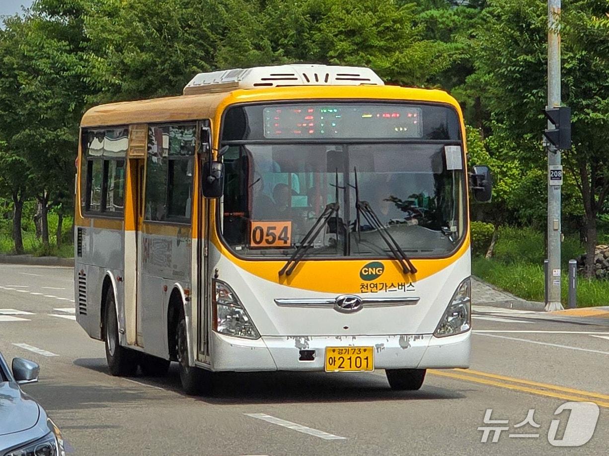 본문 이미지 - 고양시 54번 마을버스. &#40;고양시 제공, 재판매 및 DB금지&#41;