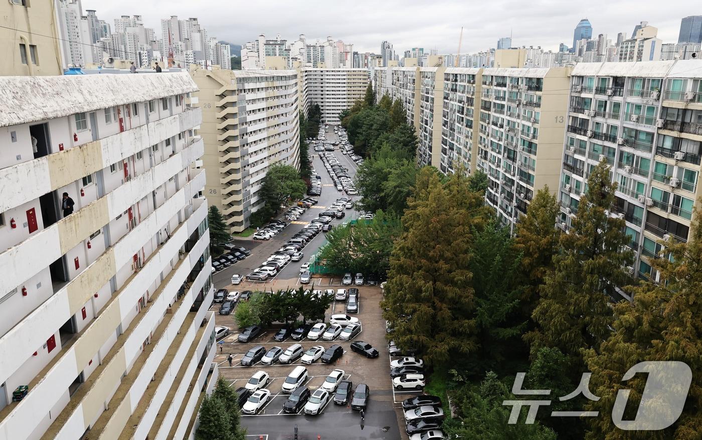 서울 강남의 대표 재건축 단지인 은마아파트. /뉴스1 ⓒ News1 오대일 기자