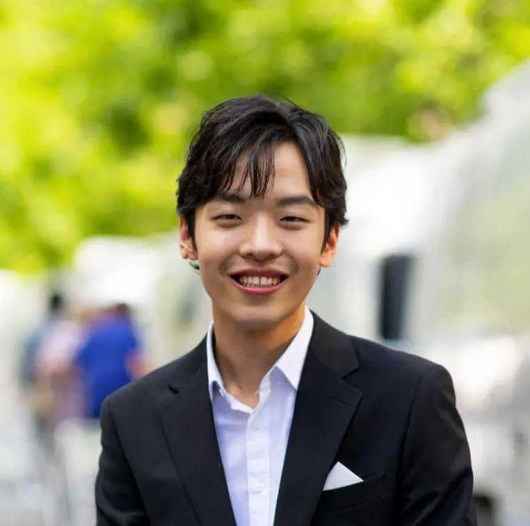 본문 이미지 - 이혁&#40;쇼팽 국제 피아노 콩쿠르 공식 홈페이지 캡처&#41;