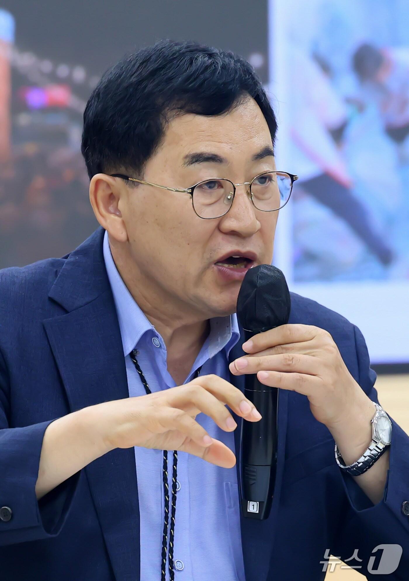 본문 이미지 - 주낙영 경북 경주시장이 13일 시청에서 열린 간부회의애서 APEC 정상회의 준비 상황을 점검했다.&#40;경주시 제공, 재판매 및 DB금지&#41; 2025.10.13/뉴스1 