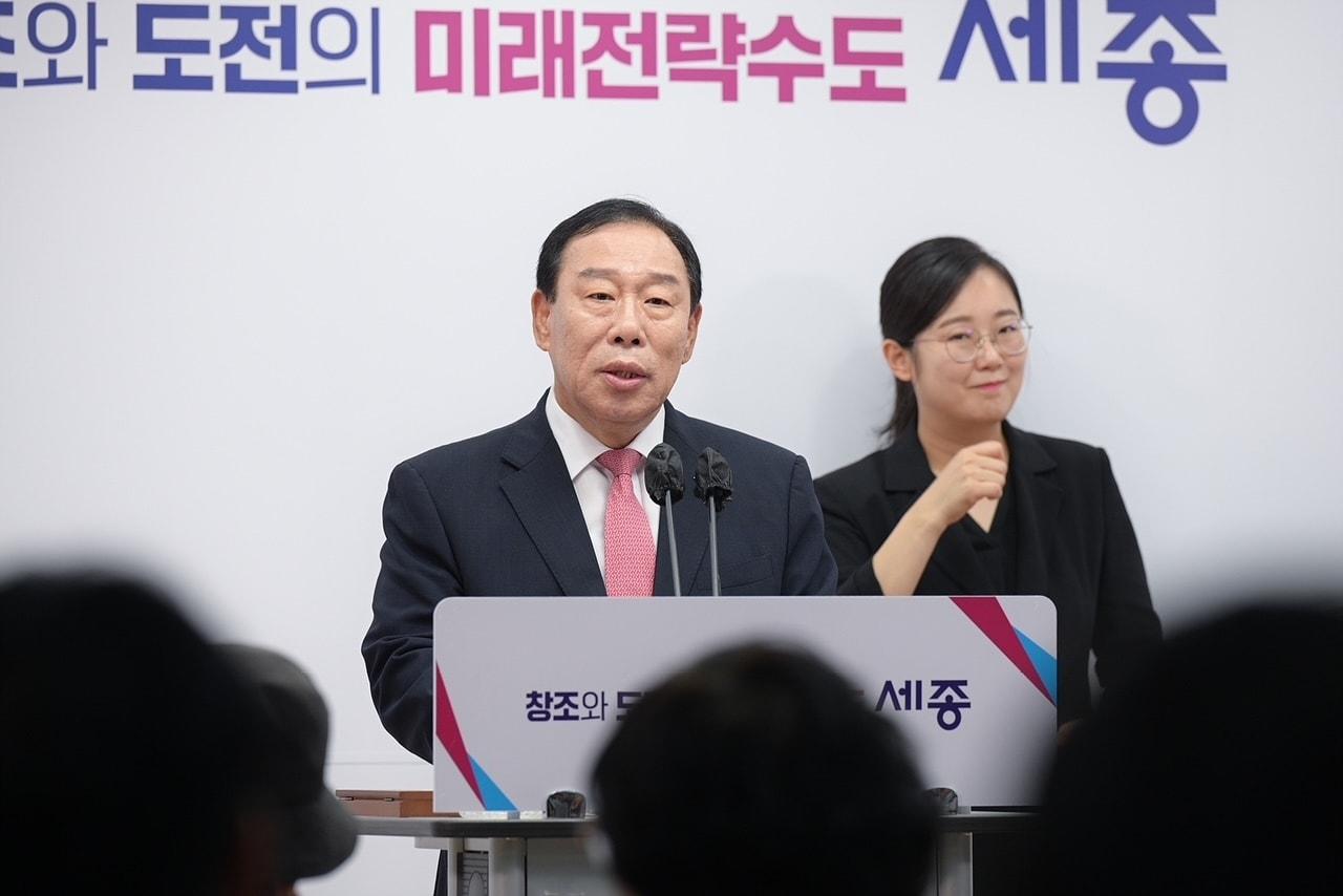 본문 이미지 - 세종한글축제에 대해 브리핑하는 최민호 세종시장. &#40;세종시 제공. 재판매 및 DB금지&#41;