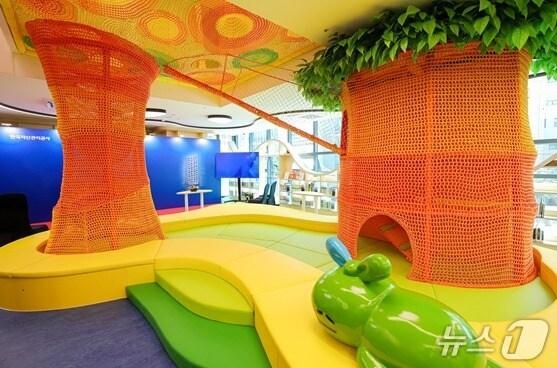 본문 이미지 - '대연 꿈키우미 작은도서관 들락날락' 내부 모습.(부산시 제공. 재판매 및 DB금지)