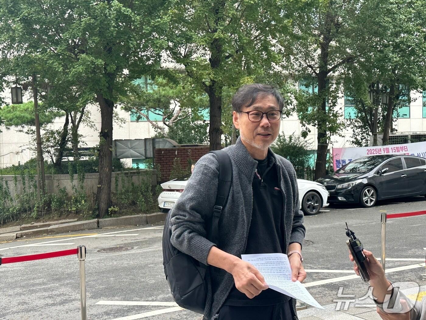 본문 이미지 - 김순환 서민민생대책위원회 사무총장이 14일 서울경찰청 광역수사단에 출석했다.