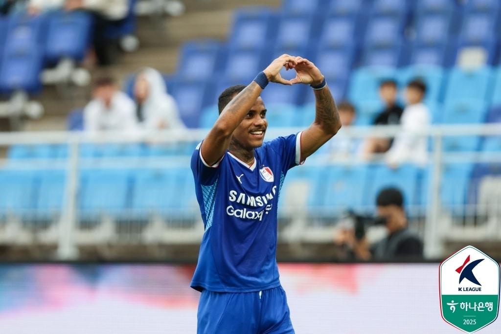 본문 이미지 - 수원 세라핌(한국프로축구연맹 제공)