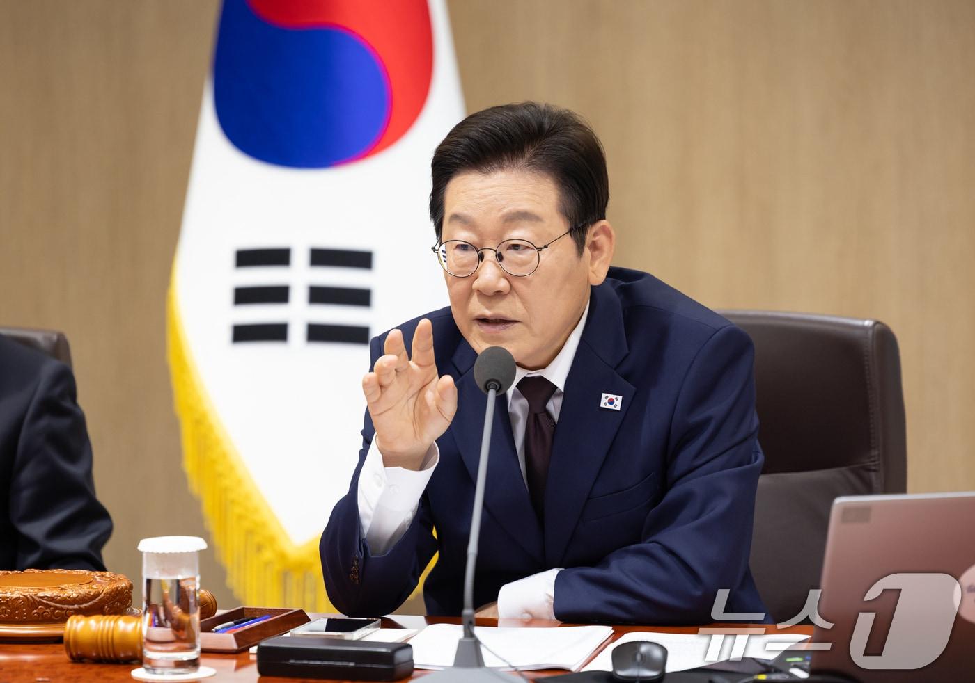 이재명 대통령이 14일 서울 용산 대통령실 청사에서 열린 국무회의에서 발언하고 있다. &#40;대통령실 제공. 재판매 및 DB 금지&#41; 2025.10.14/뉴스1 ⓒ News1 허경 기자