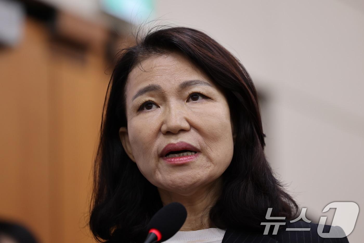 이진숙 전 방송통신위원장이 14일 서울 여의도 국회에서 열린 과학기술정보방송통신위원회 방송통신위원회 등에 대한 국정감사에서 발언하고 있다. 2025.10.14/뉴스1 ⓒ News1 이승배 기자