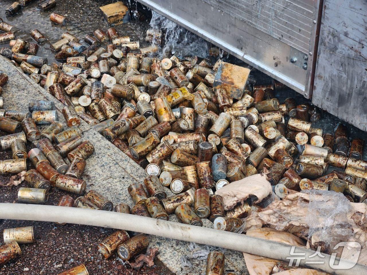 본문 이미지 - 화재 현장. (경기도소방재난본부 제공. 재판매 및 DB 금지) 2025.10.14/뉴스1