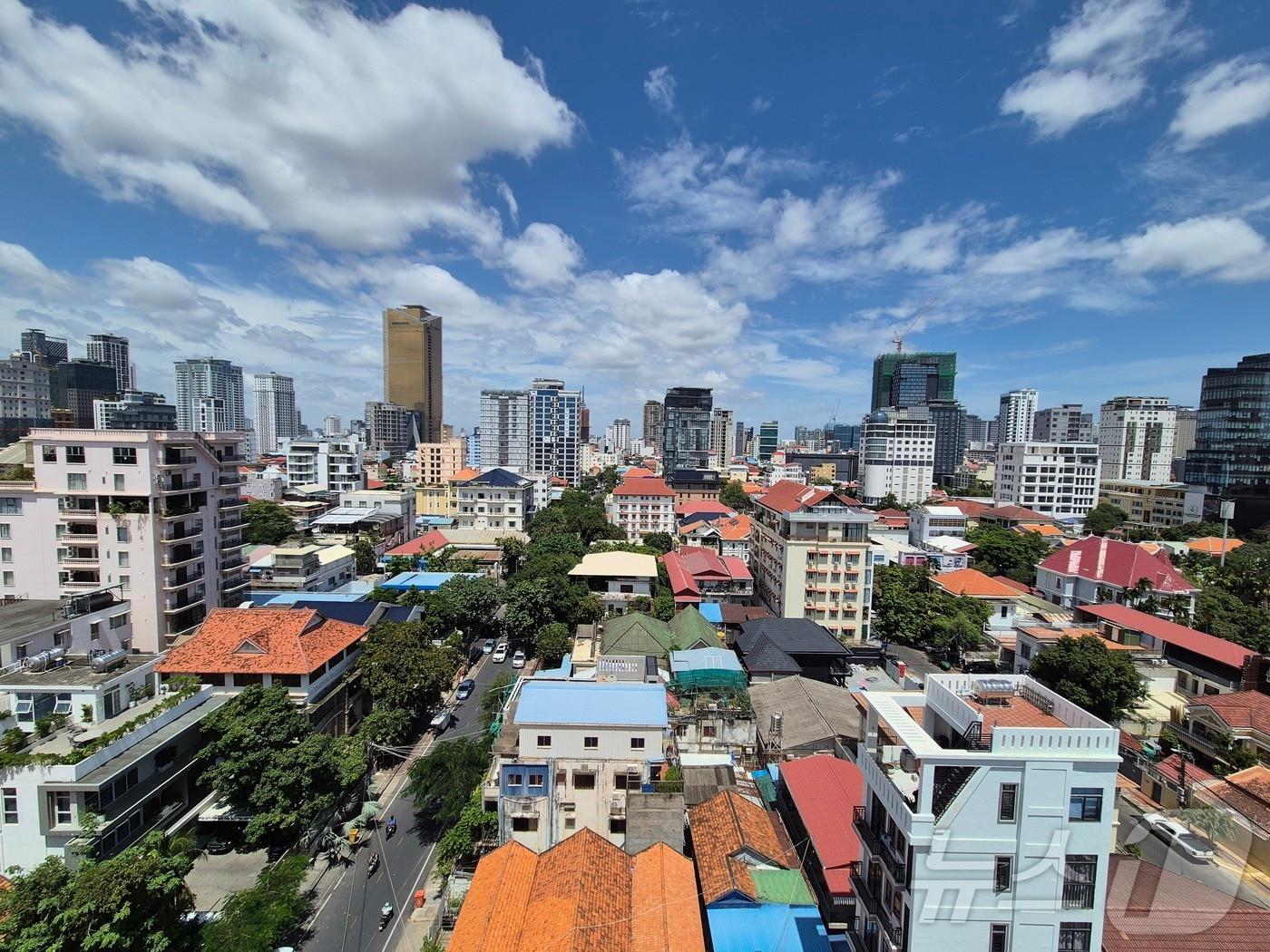 본문 이미지 - 캄보디아 프롬펜 수도 도심 전경 ⓒ News1 김대벽기자