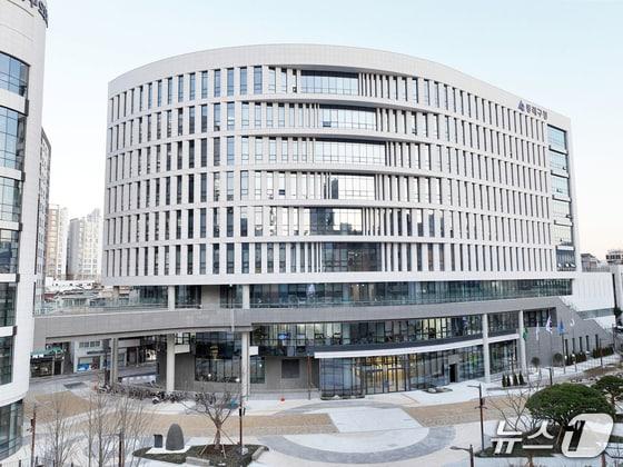 본문 이미지 - 부산 동래구청 전경.&#40;동래구 제공. 재판매 및 DB 금지&#41;