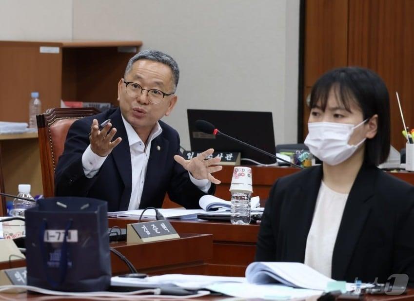 본문 이미지 - 김문수 더불어민주당 의원&#40;순천갑&#41;.&#40;의원실 제공. 재배포 및 DB 금지&#41;