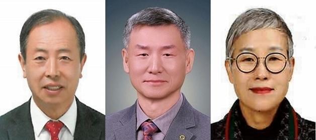 본문 이미지 - 사진 왼쪽부터 42회 충북단재교육상 수상자인 송문규 봉황송온마을돌봄공동체 대표, 최시선 옥산중학교 교장, 민용순 청주시장애인가족지원센터 센터장.&#40;충북교육청 제공. 재판매 및 DB금지&#41;/뉴스1