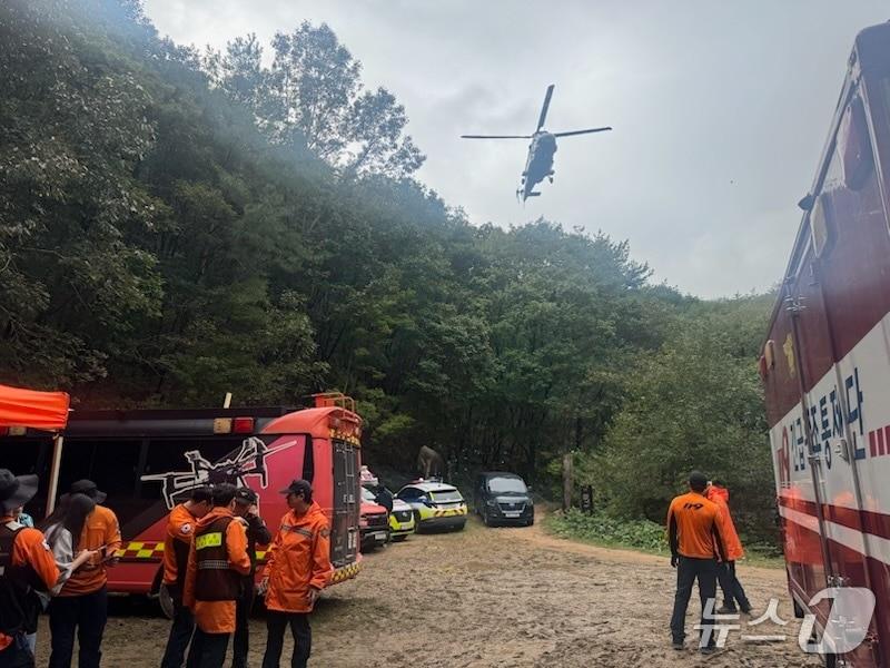 본문 이미지 - 충북 영동군 양산면 천태산에서 80대 노인이 실종돼 경찰과 소방당국이 사흘째 수색을 이어가고 있다. &#40;영동소방서 제공. 재판매 및 DB금지&#41; /뉴스1