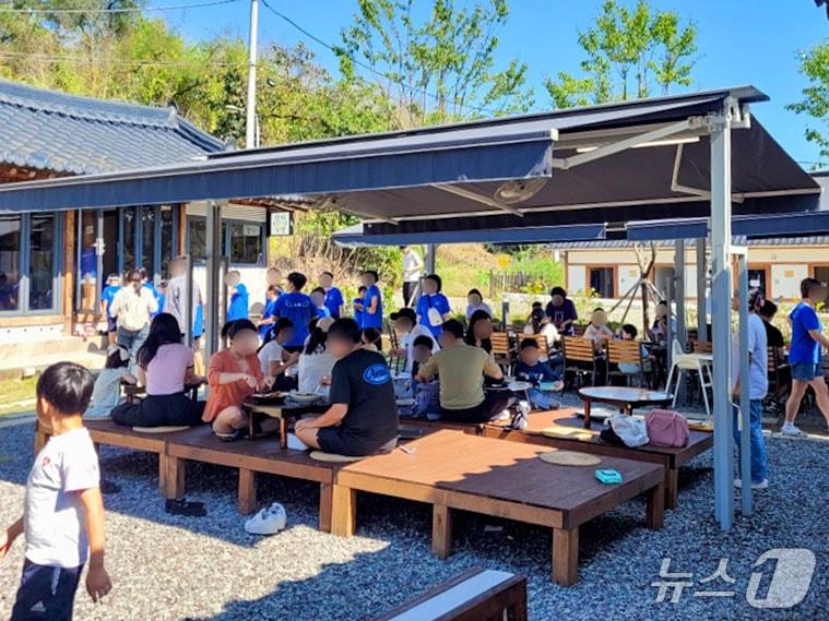 본문 이미지 - 창녕군 '산토끼밥상' 식당(창녕군 제공. 재판매 및 DB금지).