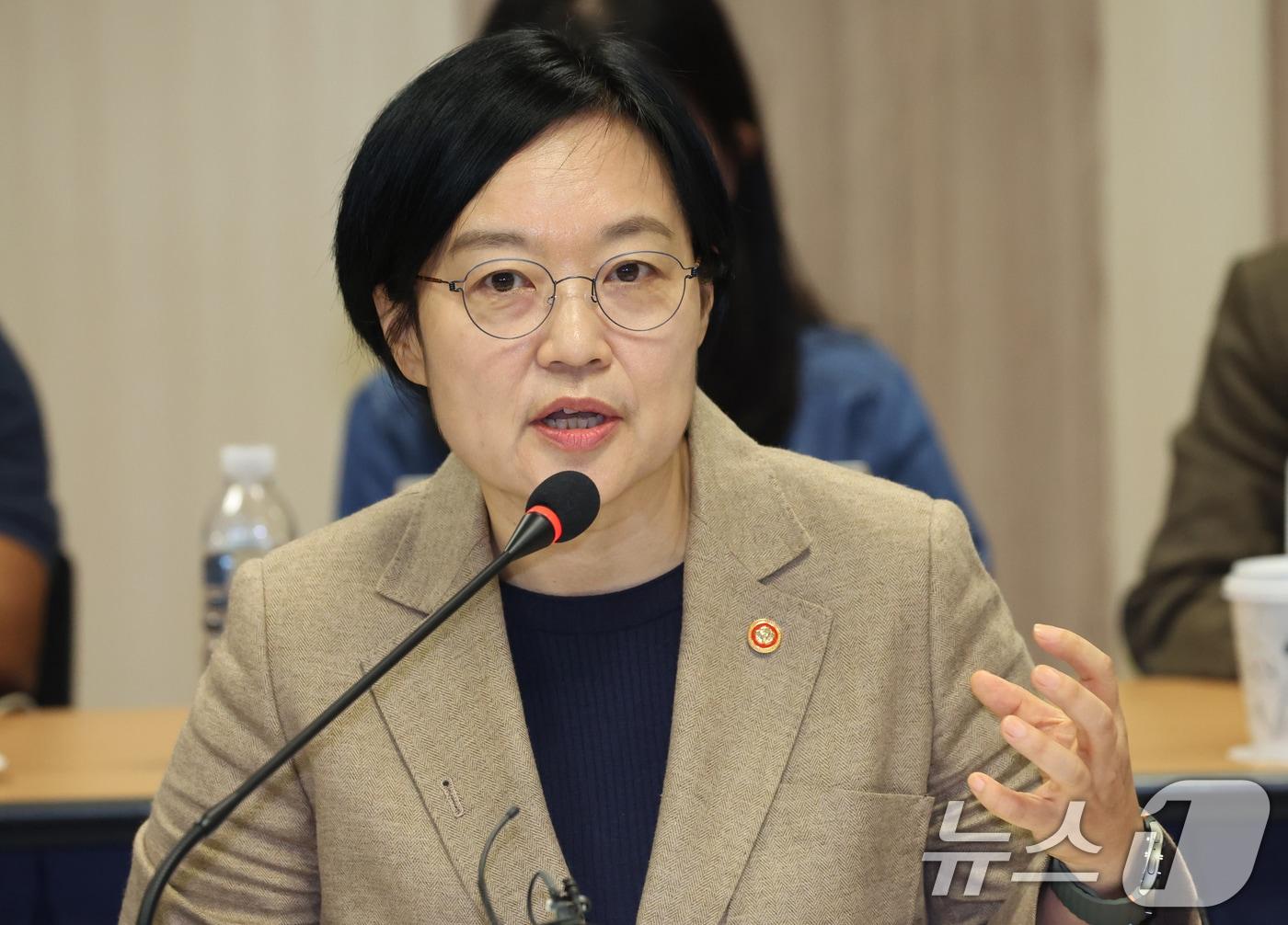 본문 이미지 - 한성숙 중소벤처기업부 장관. 2025.10.15/뉴스1 ⓒ News1 김명섭 기자