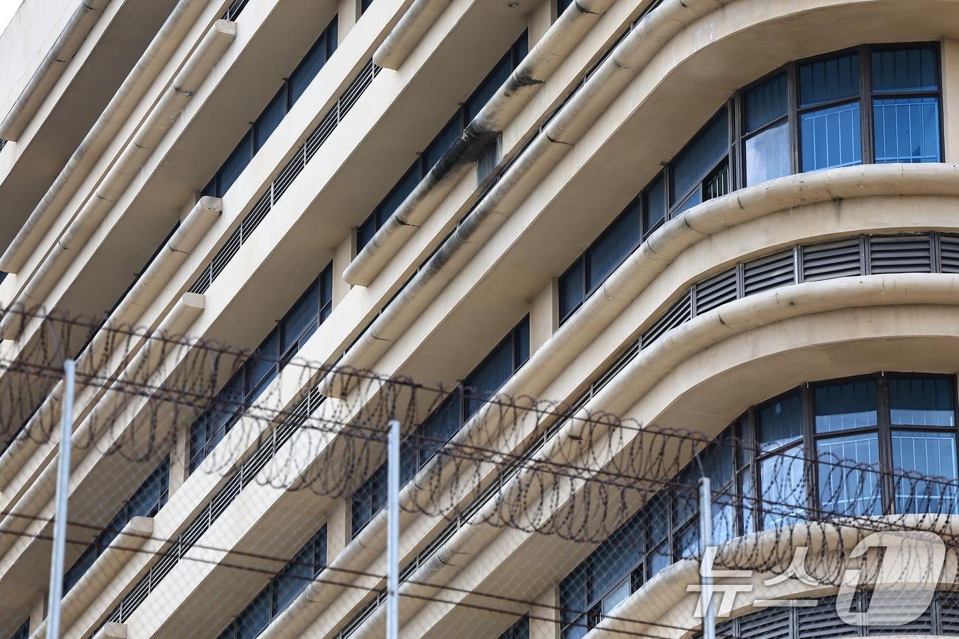 최근 캄보디아에서 한국인 대상 취업사기와 감금 사건 등 각종 범죄에 연루되는 사례가 잇따르고 있다. 사진은 캄보디아 프놈펜 주요 범죄 단지로 알려진 망고단지. (뉴스1 자료) ⓒ News1 DB