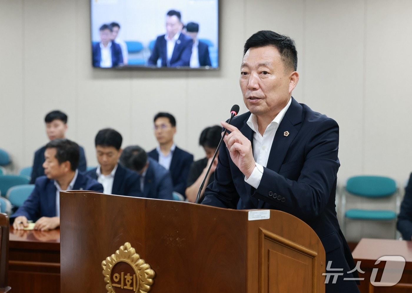 전남도의회 김인정 의원이  조례안에 대한 제안설명을 하고 있다.&#40;전남도의회 제공, 재판매 및 DB금지&#41;/뉴스1