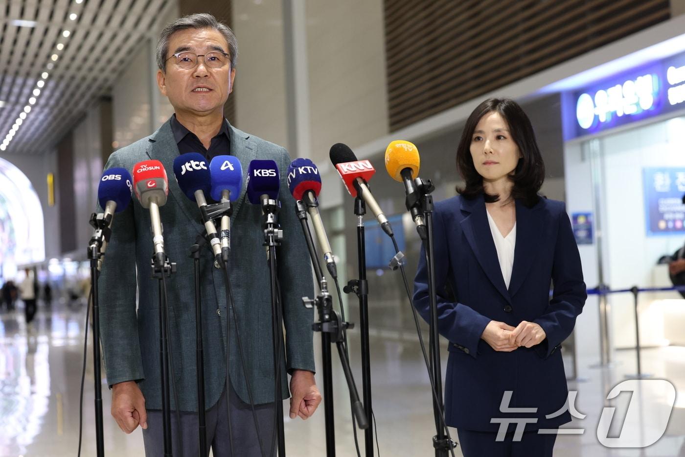 박성주 경찰청 국가수사본부장이 15일 오후 인천국제공항 제2터미널을 통해 출국 전 도어스테핑을 하고 있다. 2025.10.15/뉴스1 ⓒ News1 오대일 기자