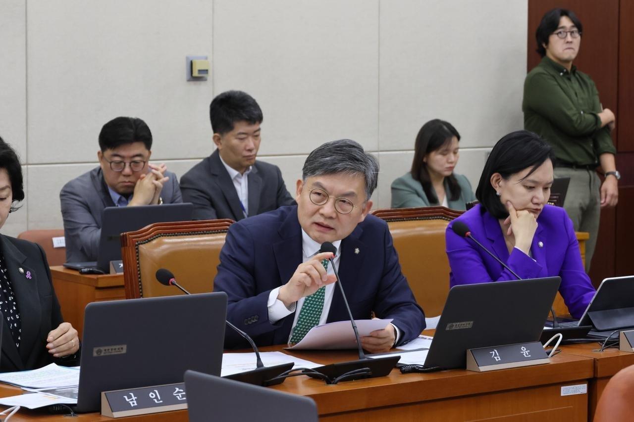 본문 이미지 - 김윤 더불어민주당 의원.&#40;김윤 의원실 제공&#41;