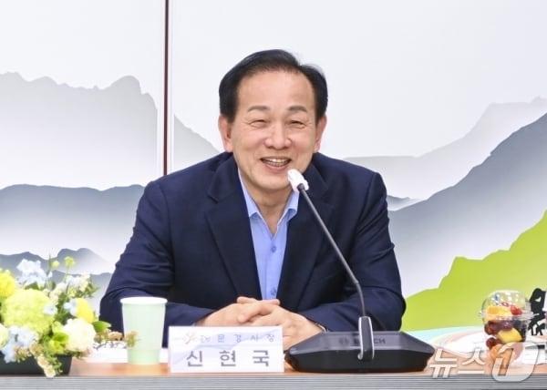 본문 이미지 - 신현국 문경시장&#40;문경시 제공. 재판매 및 DB금지&#41;2025.10.15/뉴스1