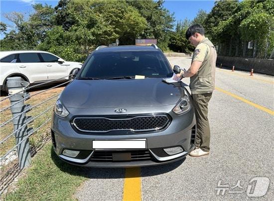 본문 이미지 - 국립공원공단 변산반도국립공원사무소가 가을 성수기을 맞아 불법·무질서 행위에 대해 집중 단속에 나선다.(변산반도국립공원사무소 제공. 재판매 및 DB금지)