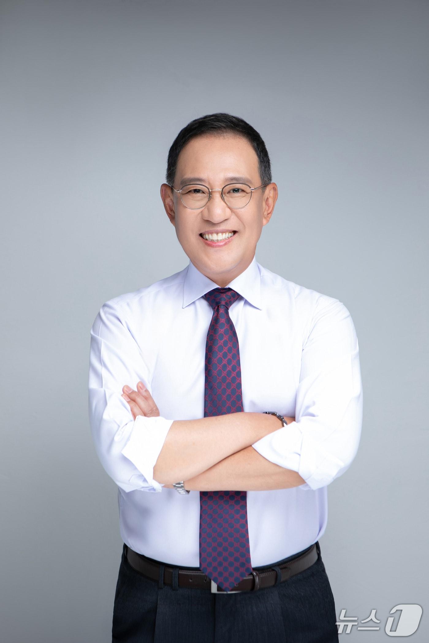 본문 이미지 - 허성 코오롱인더스트리 대표이사 사장 (사진제공 = 코오롱인더스트리) 