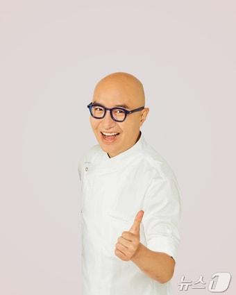 본문 이미지 - 셰프 겸 방송인 홍석천(리솜리조트 제공) 