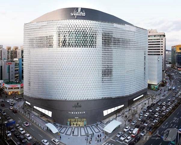 본문 이미지 - 갤러리아타임월드 전경. &#40;갤러리아타임월드 제공. 재판매 및 DB금지&#41; 2025.10.16/뉴스1 ⓒ News1 이동원 기자