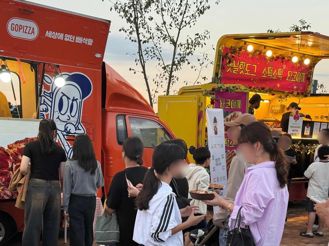 본문 이미지 - 세종한글축제 기간 운영된 푸드트럭. &#40;세종시 제공. 재판매 및 DB금지&#41; 