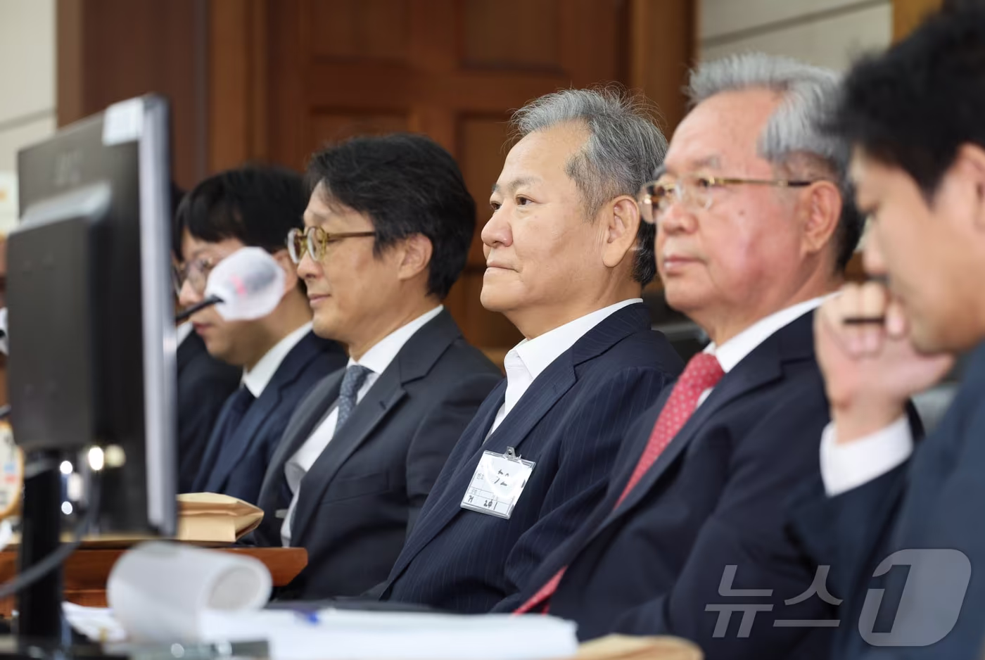 12·3 비상계엄 관련 언론사 단전·단수를 지시한 혐의로 구속기소 된 이상민 전 행정안전부 장관이 17일 오전 서울 서초구 서울중앙지방법원에서 열린 첫 공판에 출석해 있다. 2025.10.17/뉴스1 ⓒ News1 사진공동취재단