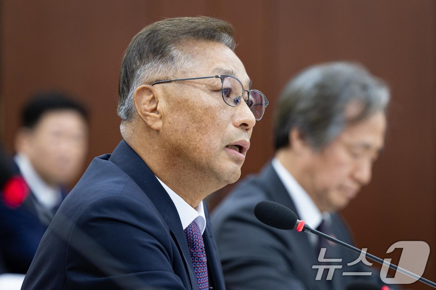 강중구 건강보험심사평가원장이 17일 서울 여의도 국회에서 열린 보건복지위원회의 국민건강보험공단 등에 대한 국정감사에서 의원 질의에 답하고 있다. 2025.10.17/뉴스1 ⓒ News1 유승관 기자