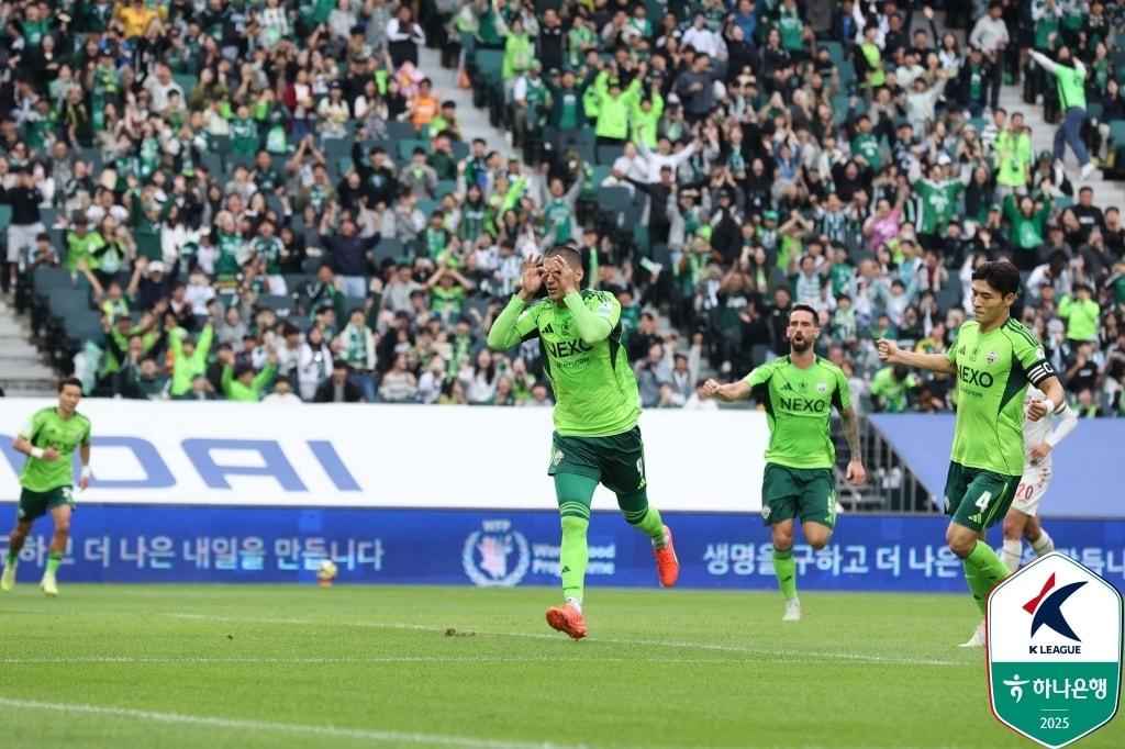 본문 이미지 - 전북 현대가 K리그1 조기 우승을 확정했다.&#40;한국프로축구연맹 제공&#41; 