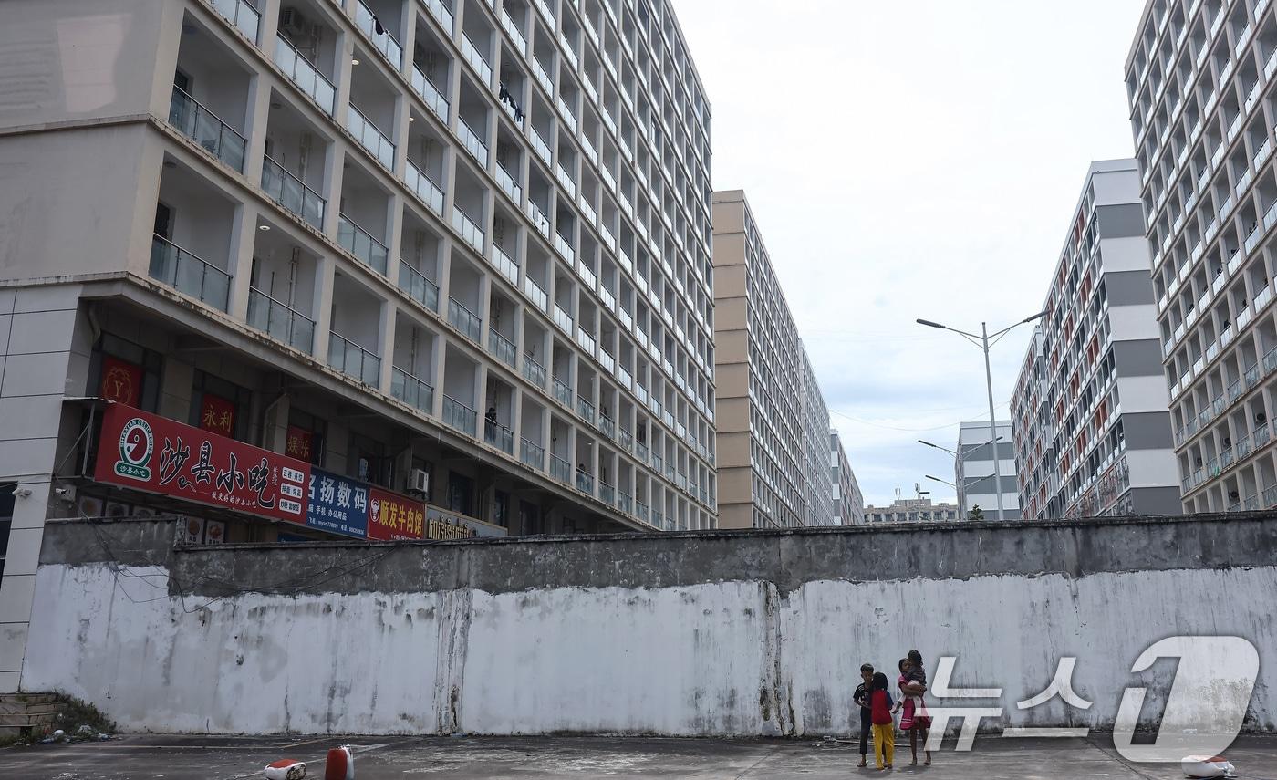 18일&#40;현지시간&#41; 캄보디아 시아누크빌 내 범죄단지로 알려진 건물. 2025.10.18/뉴스1 ⓒ News1 김도우 기자