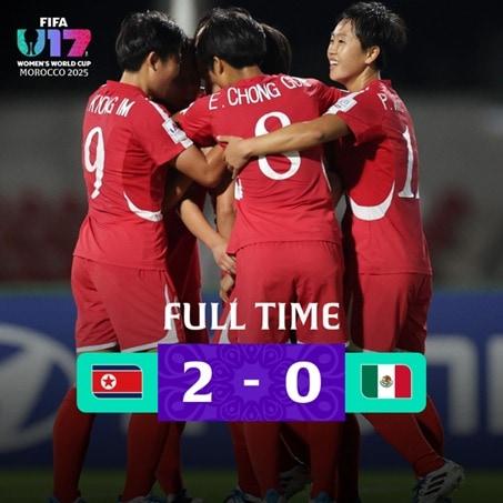 본문 이미지 - 북한 17세 이하 여자축구대표팀이 19일&#40;한국시간&#41; 열린 2025 FIFA U17 여자 월드컵 조별리그 B조 1차전에서 멕시코를 2-0으로 제압했다. &#40;FIFA SNS 캡처&#41;