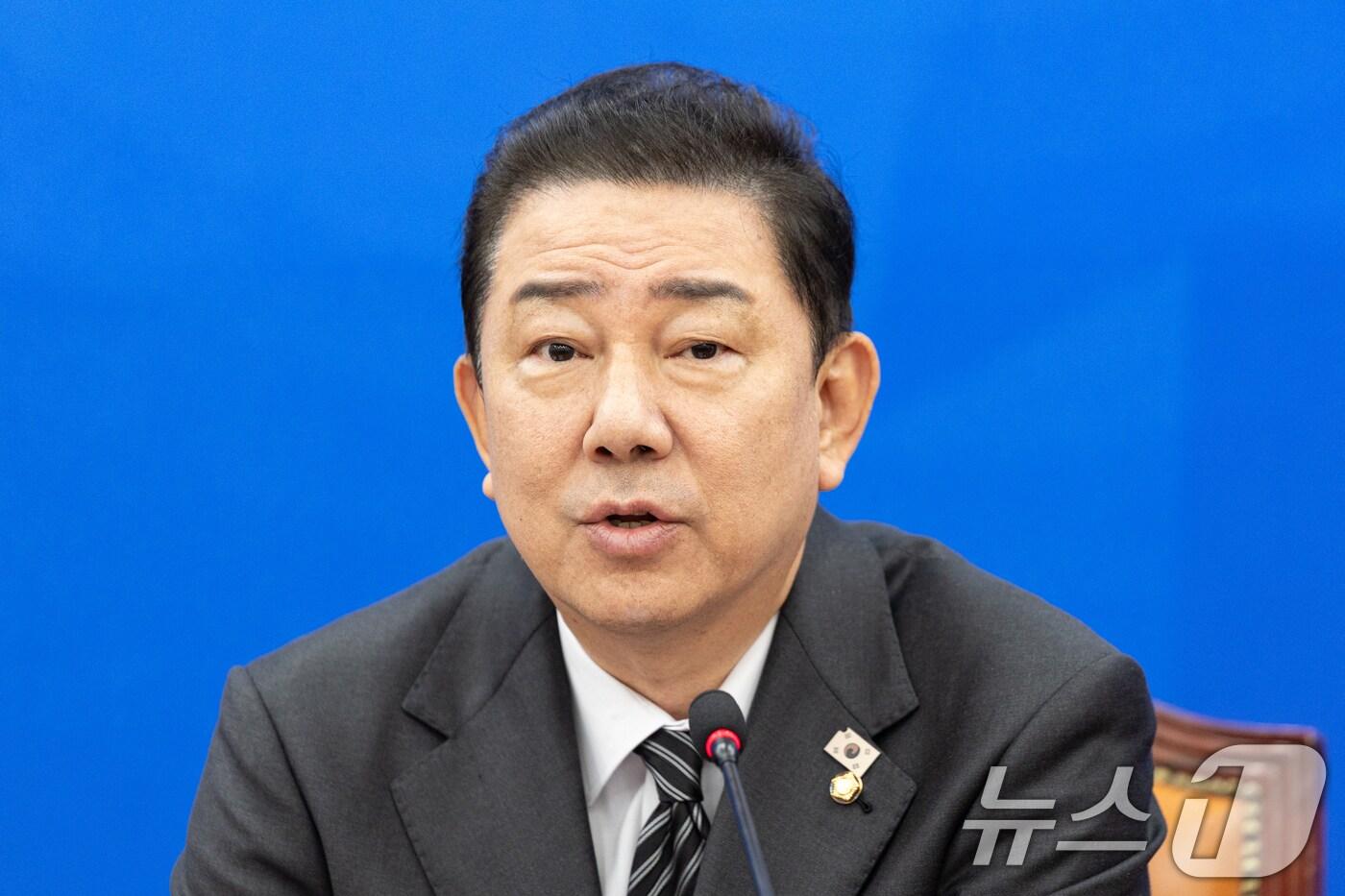 김병기 더불어민주당 원내대표가 지난 19일 서울 여의도 국회에서 열린 국정감사 기자간담회에서 모두발언하고 있다. 2025.10.19/뉴스1 ⓒ News1 이승배 기자