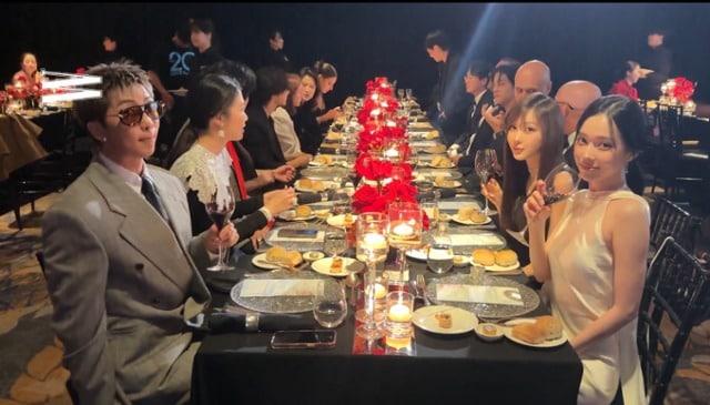 본문 이미지 - W코리아 유방암 인식 향상 행사/SNS 캡처