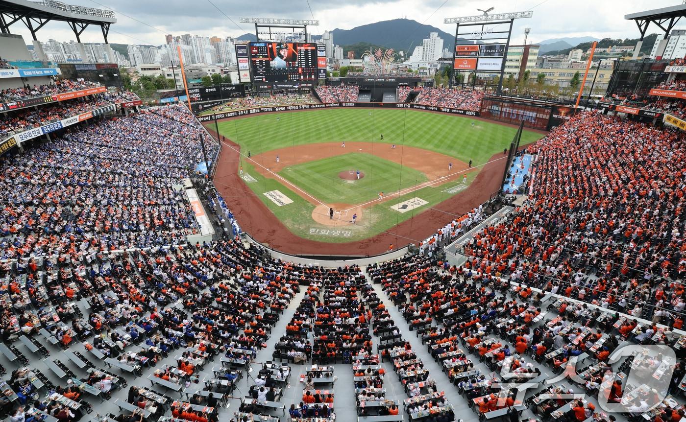 19일 대전 한화생명볼파크 열린 프로야구 2025 신한 SOL뱅크 KBO 플레이오프 2차전 삼성 라이온즈와 한화 이글스의 경기가 펼쳐지고 있다. 2025.10.19/뉴스1 ⓒ News1 김기태 기자