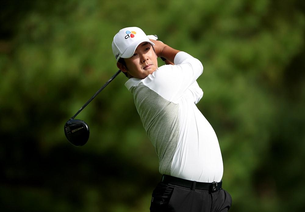 본문 이미지 - KPGA 투어 더 채리티 클래식 정상에 오른 최승빈. &#40;KPGA 제공&#41;