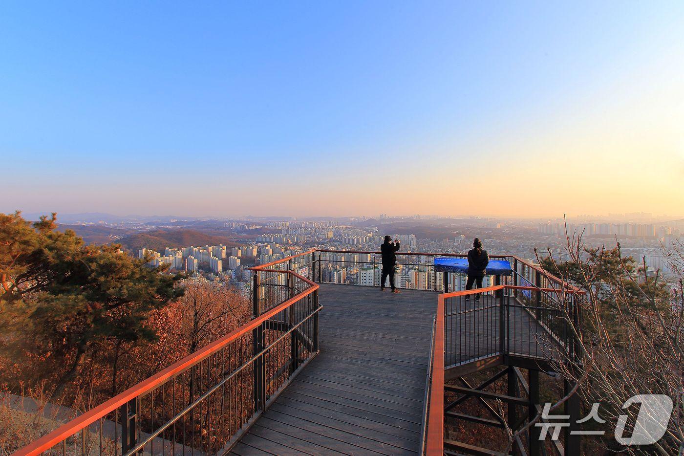  ‘인천 만수산 무장애 숲길’&#40;산림청 제공.재판매 및 DB금지&#41;/뉴스1