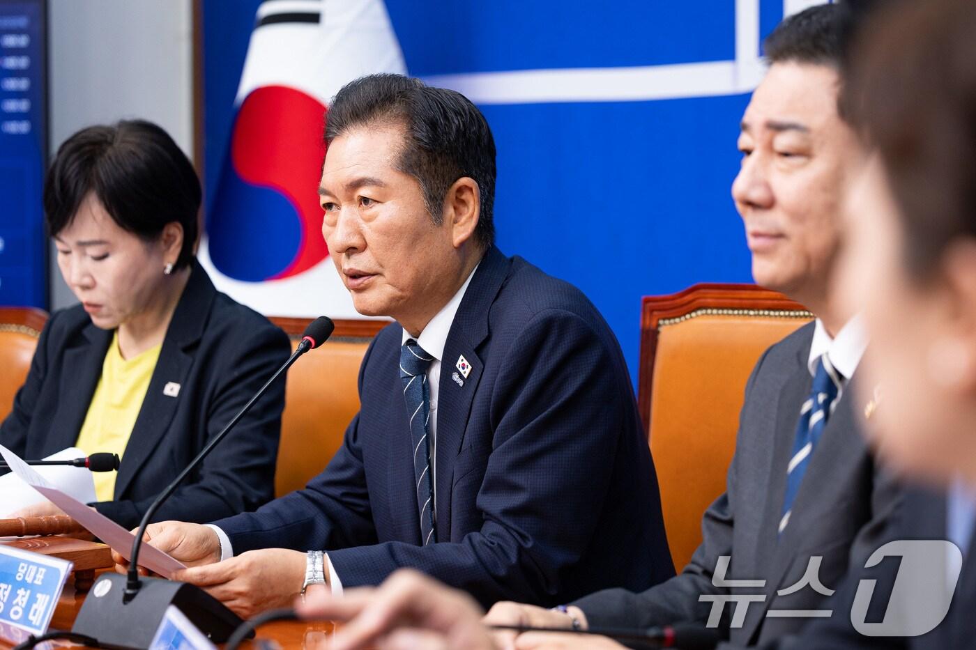 정청래 더불어민주당 대표가 2일 서울 여의도 국회에서 열린 최고위원회의에서 모두 발언을 하고 있다. 2025.10.02/뉴스1 ⓒ News1 유승관 기자