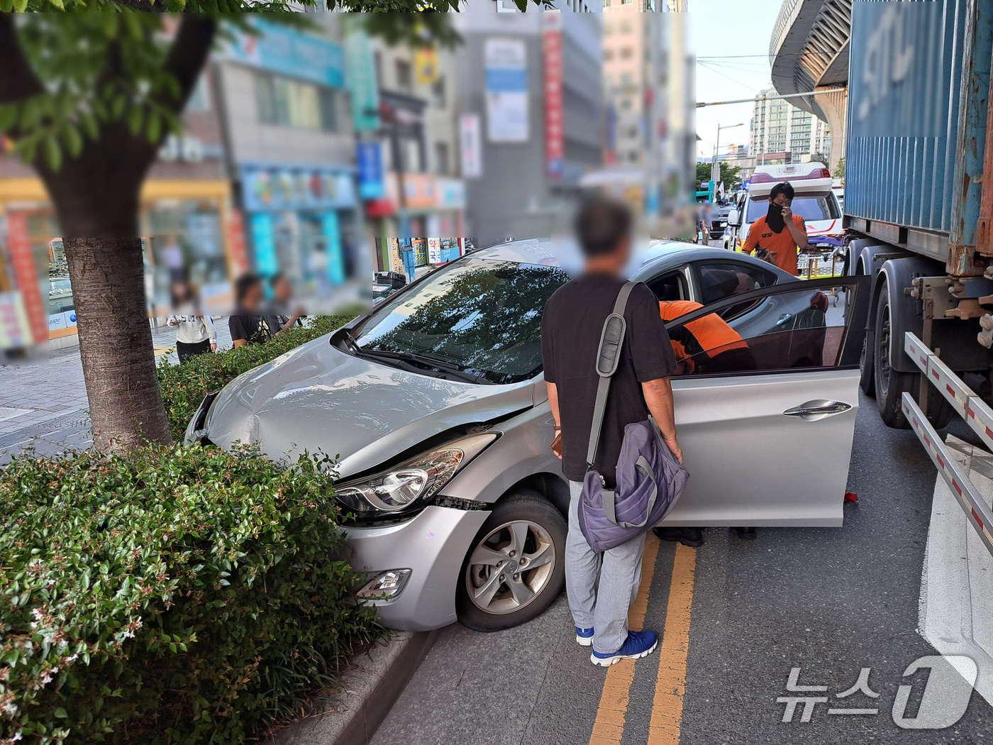 본문 이미지 - 사고 현장.&#40;부산영도경찰서 제공. 재판매 및 DB금지&#41;