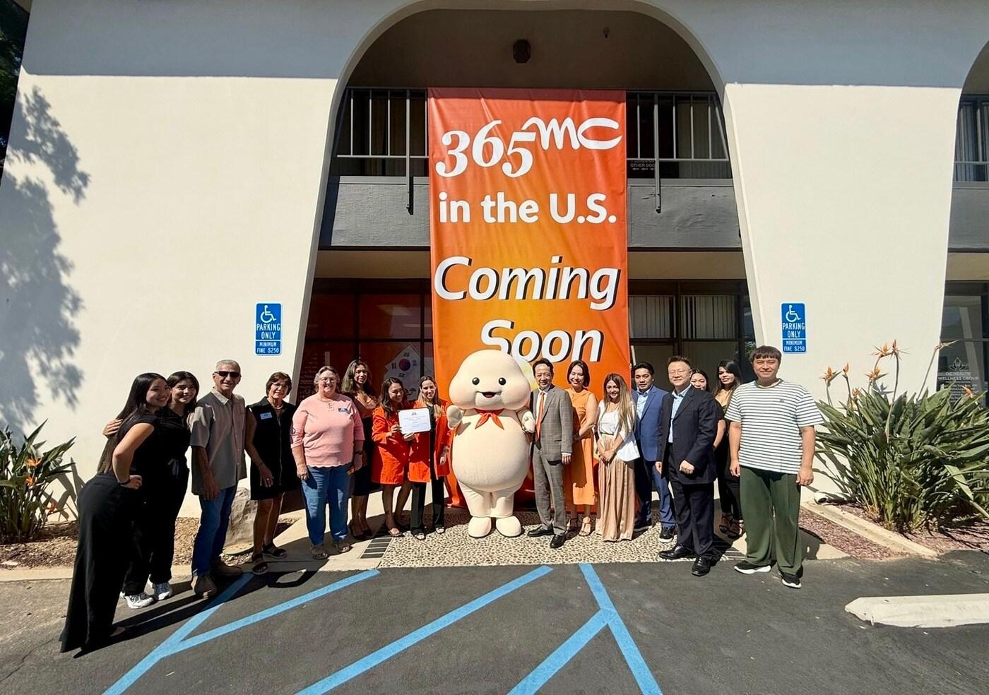  지난달 24일&#40;현지시간&#41; 미국 캘리포니아주 오렌지카운티에 위치한 365mc LA점 현장에서 &#39;&#39;미국 LA점 그랜드 오픈 세리머니&#40;Grand Opening Ceremony&#41;&#39;가 진행됐다. &#40;365mc 제공&#41;