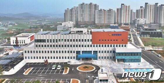 본문 이미지 -  보령경찰서 전경. / 뉴스1