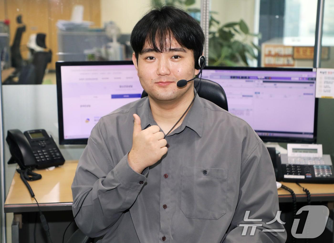 본문 이미지 - 2일 오후 광주광역정신건강복지센터에서 만난 박규창 상담원의 모습. 2025.10.2/뉴스1 ⓒ News1 이수민 기자