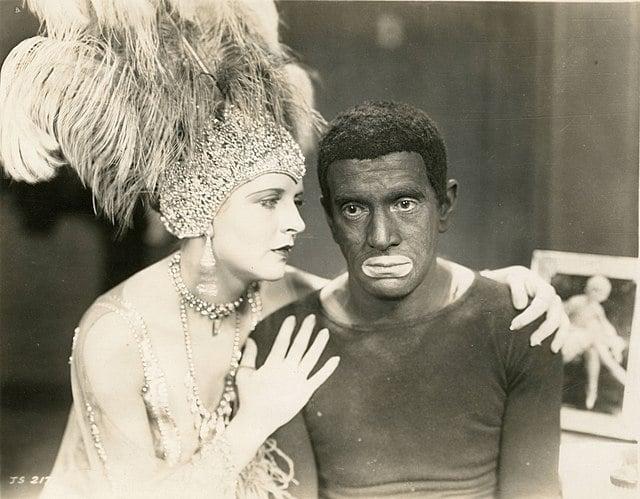 본문 이미지 - &#39;재즈 싱어&#39;의 한 장면. &#40;출처: 워싱턴 대학교, 1927, Public domain, via Wikimedia Commons&#41;