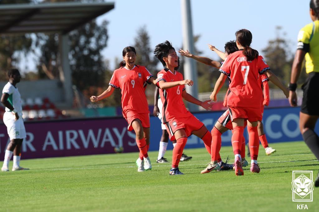 본문 이미지 - U17 여자 축구대표팀. (대한축구협회 제공)