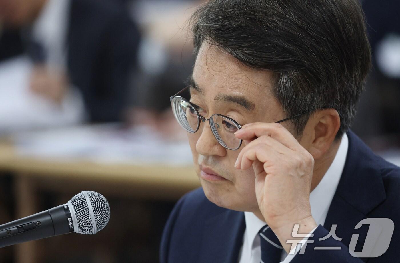 김동연 경기도지사가 20일 경기 수원시 영통구 경기도청에서 열린 국회 국토교통위원회의 경기도에 대한 국정감사에서 의원 질의를 경청하고 있다. 2025.10.20/뉴스1 ⓒ News1 김영운 기자